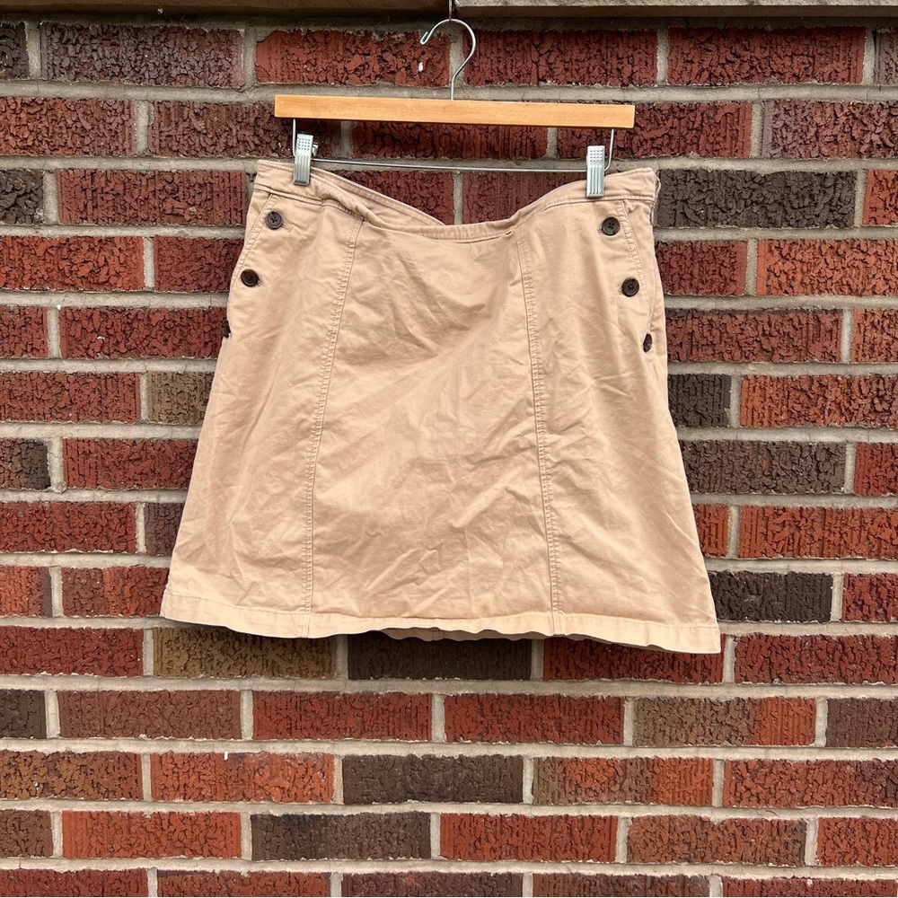 Banana Republic Tan Khaki Button Pocket Mini Skirt